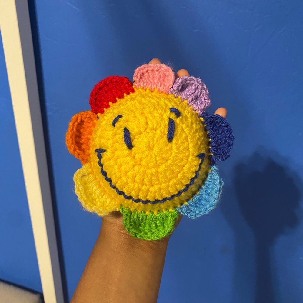Jumbo Rainbow Smiley Flower Keychain
